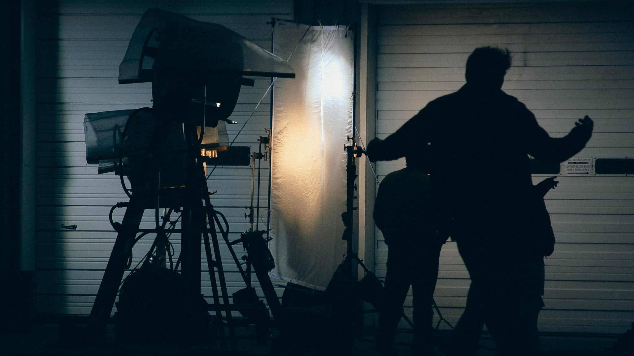 Three WB Dads, One Cable Channel, and a Young Man in Chile Who Was Definitely Not Fine