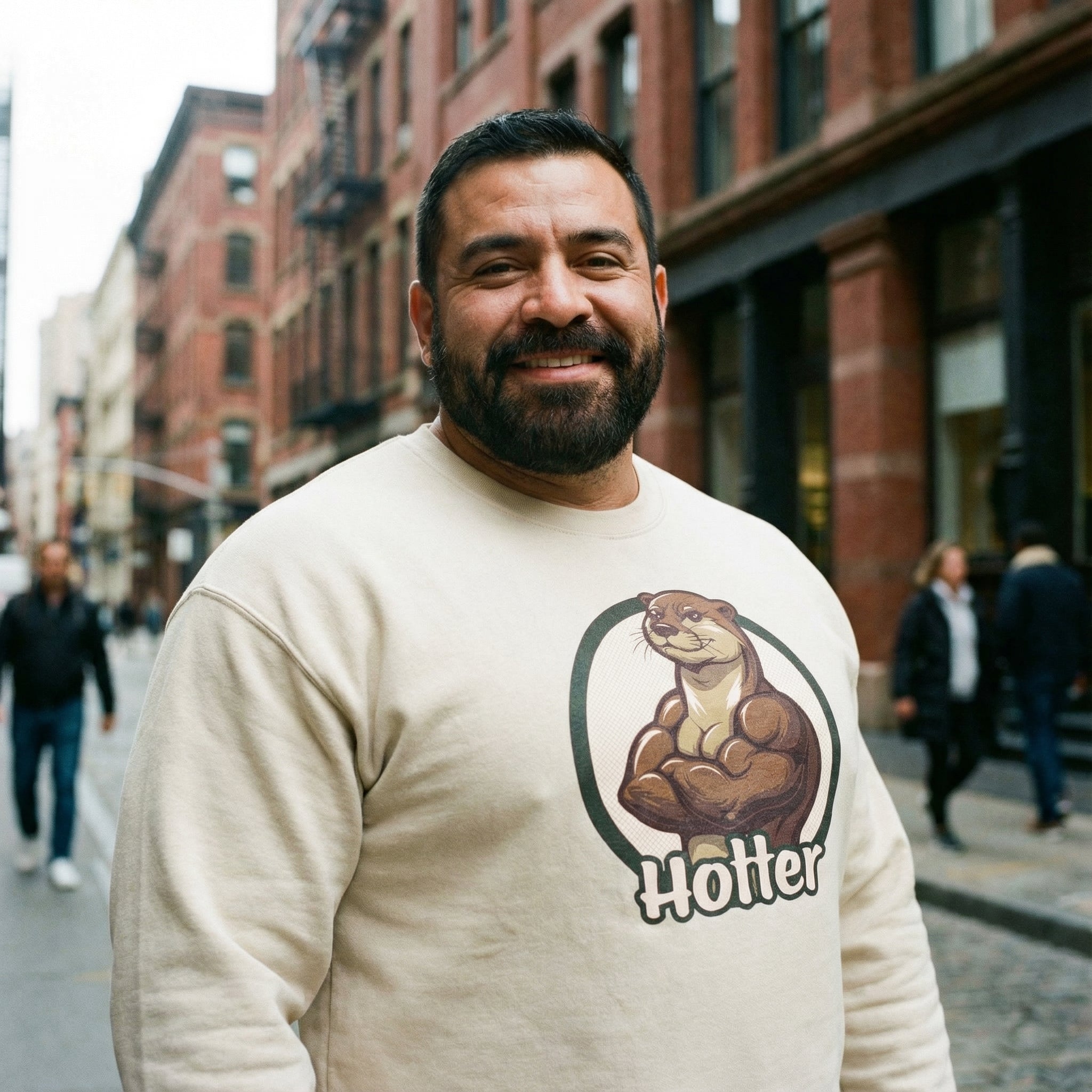 Hotter Muscular Otter Sweatshirt #color_Sand