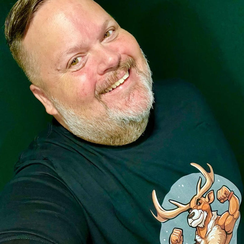 walkingwithjulius wearing Hunky Tops