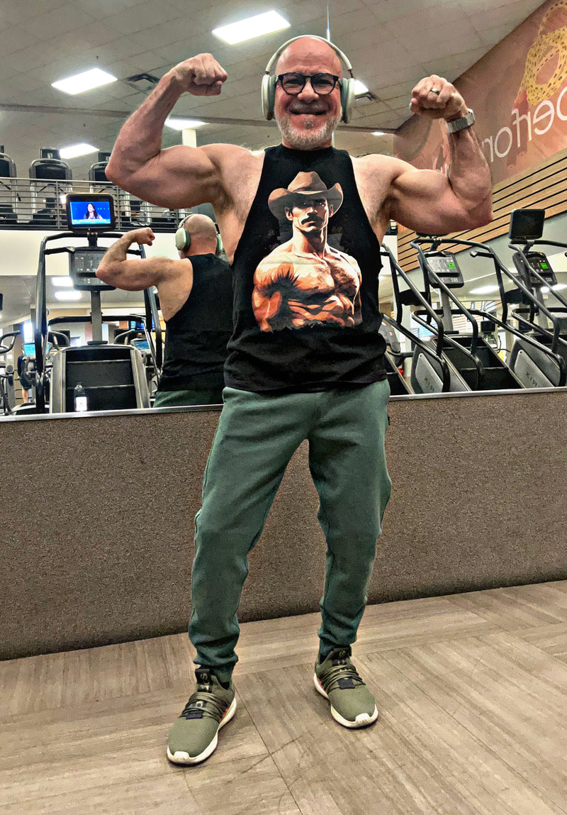 mandogetsfit wearing Hunky Tops