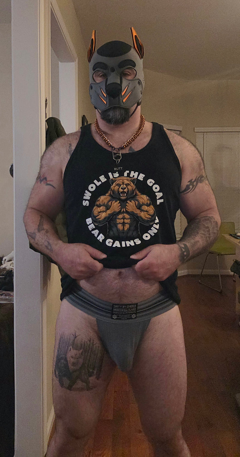 ruttncountry wearing Hunky Tops