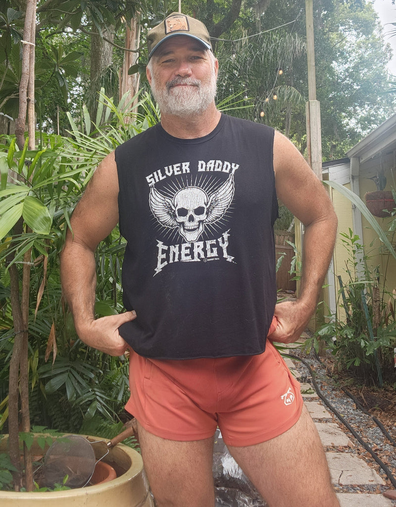 silver_cycle_jax wearing Hunky Tops